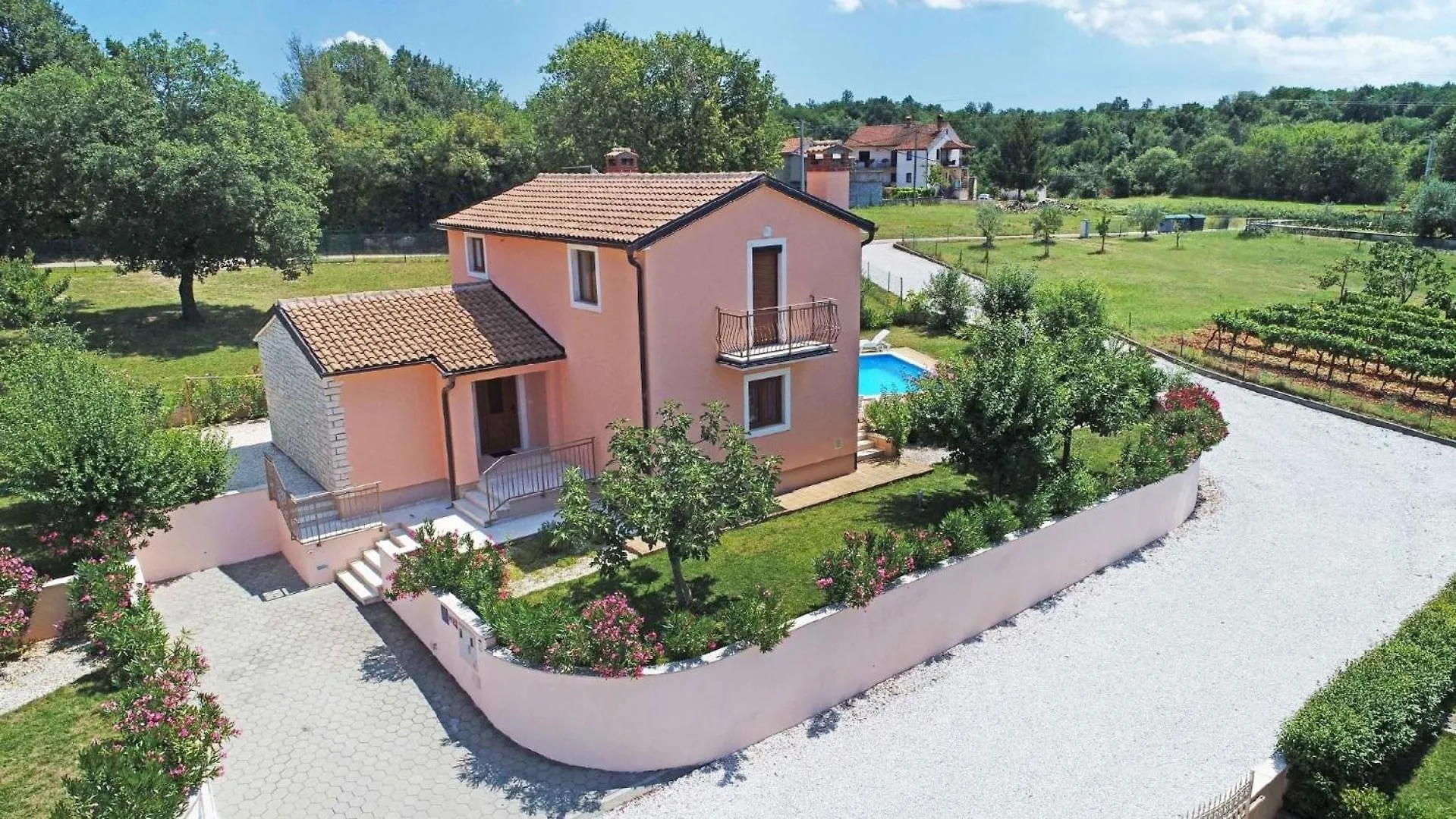 Ferienhaus Mit Privatpool Fuer 6 Personen Ca 115 Qm In Radetici, Istrien Binnenland Von Istrien Mofardini 0*,  Chorvatsko